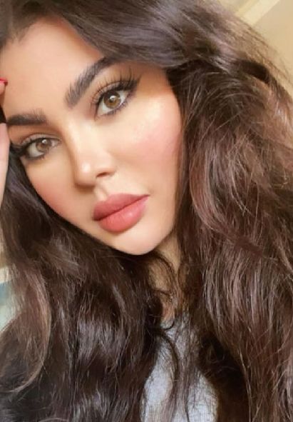 Mia, 20, available to chat on MaumChat